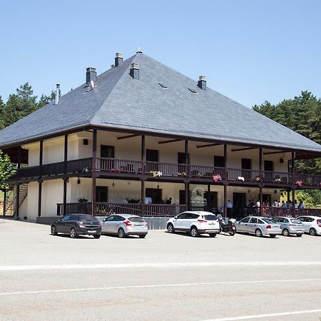 Hotel Complejo O Pineiral A Fonsagrada Extérieur photo